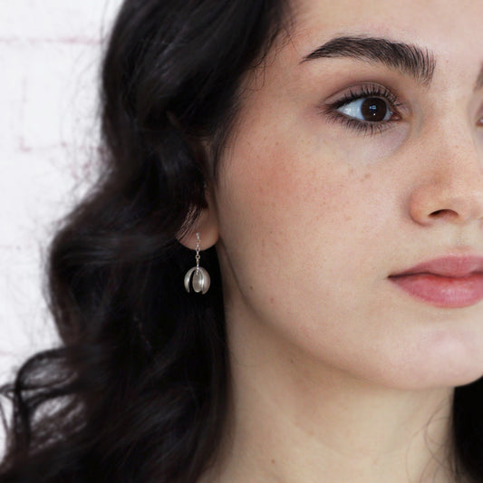 Silver Snowdrop chain and stud earrings